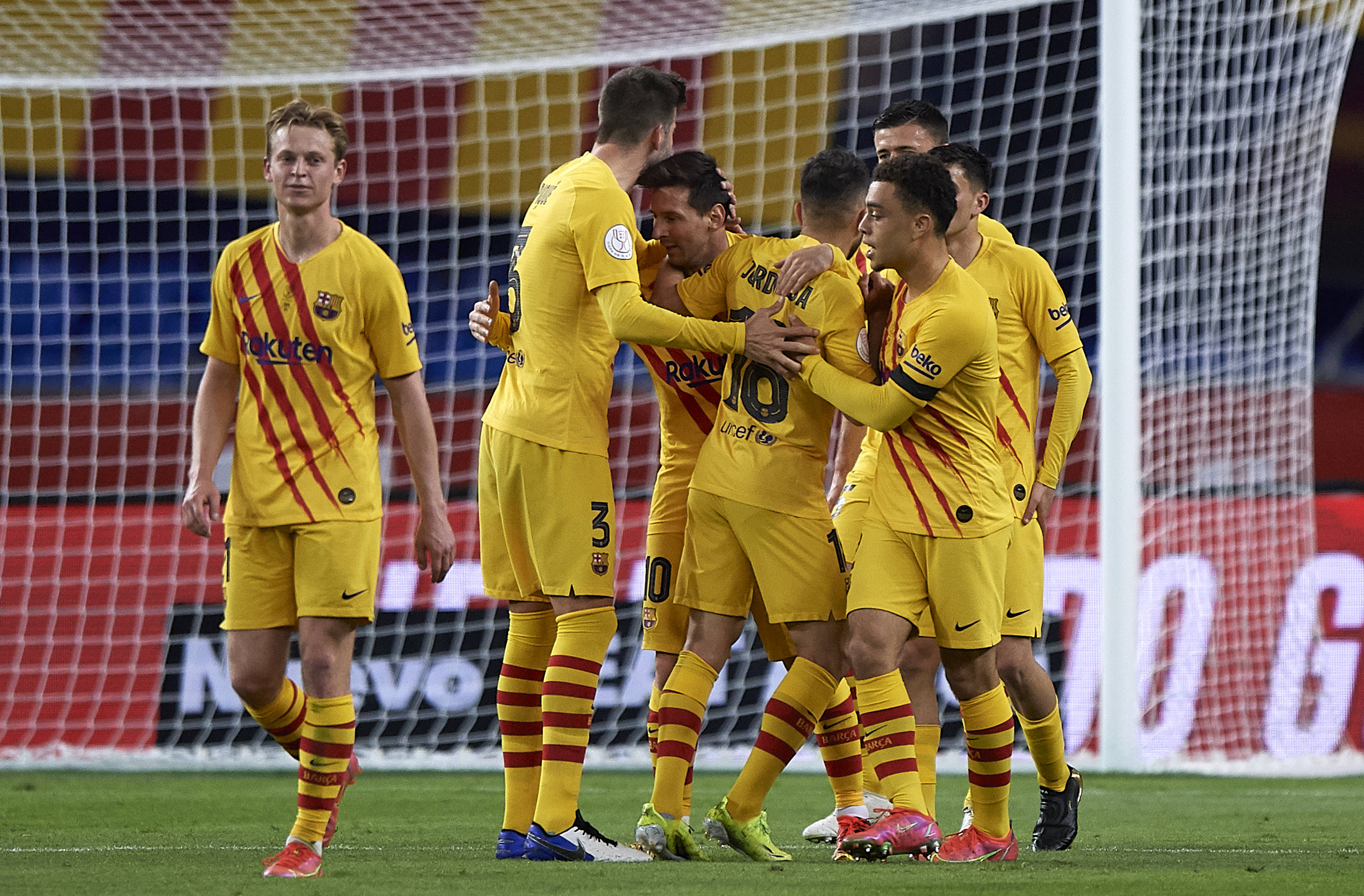 门兴格拉德巴赫内部会议纪要流出：国际比赛日回应争议，国王杯使命明确，赛季目标并未改变 