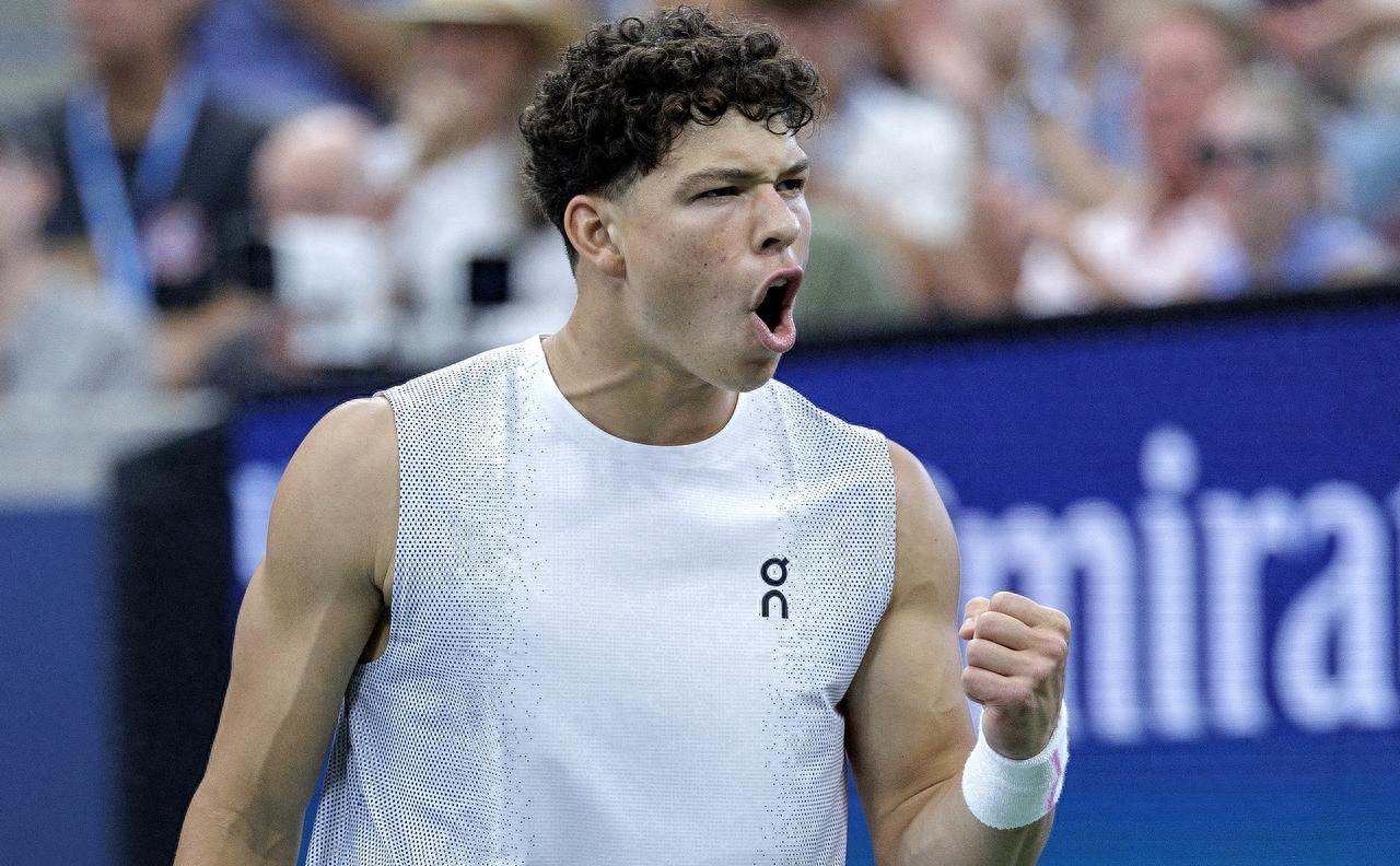 包含窗口期NBA常规赛焦点战，毕尔巴鄂竞技绝杀压哨，质疑声仍在，更衣室氛围转暖的词条