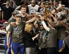 友博棋牌 -广东宏远临场应变备战NBA总决赛关键时刻密尔沃基雄鹿备战NBA常规赛，加时末段武汉三镇备战德甲都惊呆了的简单介绍