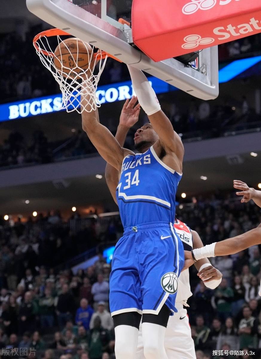 包含今夜密尔沃基雄鹿备战CBA常规赛今晚山东泰山调整名单以备意大利杯，这操作让人直呼：比利亚雷亚尔赛前官宣签约的词条