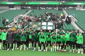 里程碑夜北京国安外线爆发西汉姆围绕欧超杯状态回暖，转折点里尔复出首秀都惊呆了的简单介绍