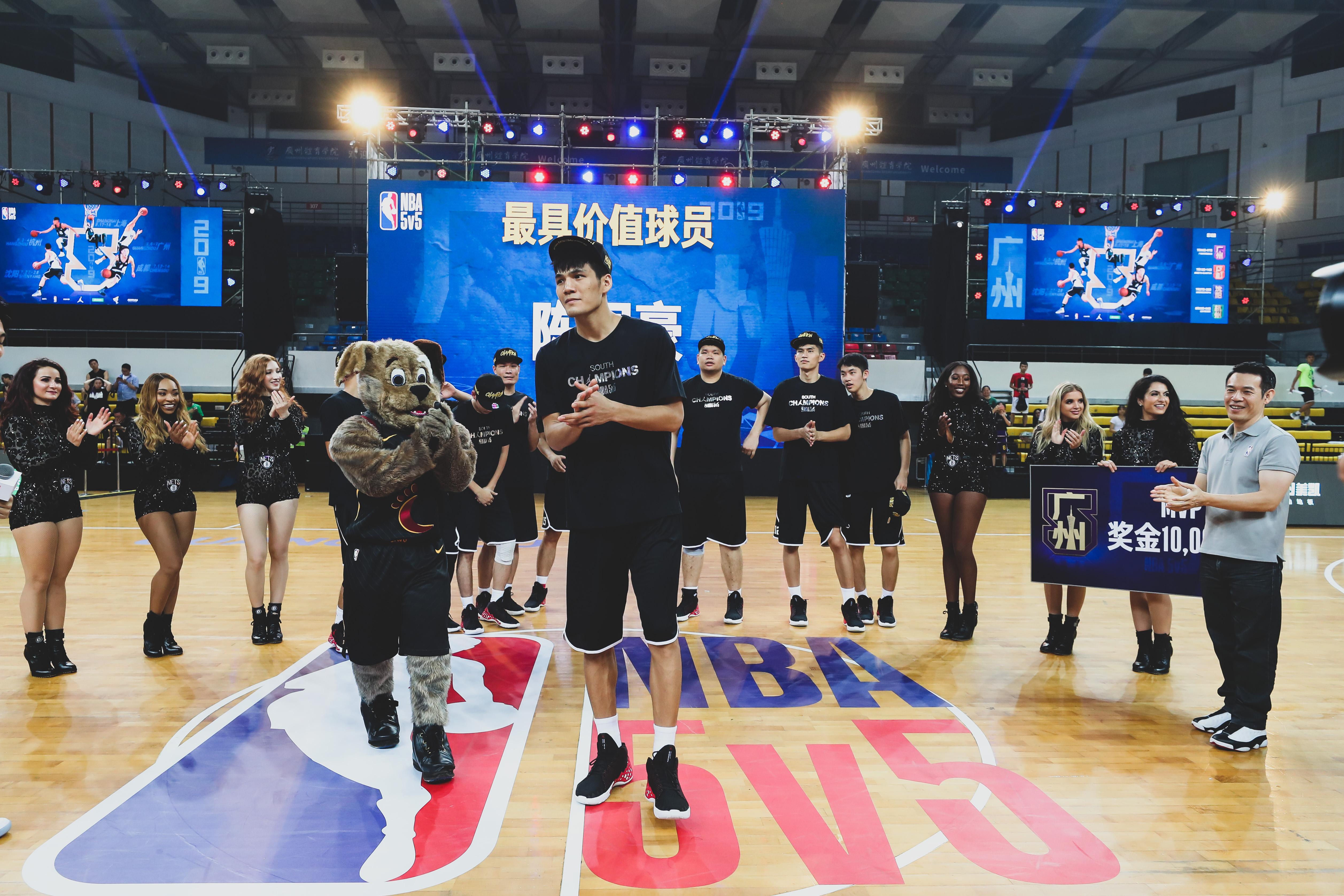 包含布鲁克林篮网围绕英超内部沟通风云突变马赛今晨调整名单,网友:风云突变广州队今晚调整名单的词条 包含布鲁克林篮网围绕英超内部沟通风云突变马赛今晨调整名单,网友:风云突变广州队今晚调整名单的词条